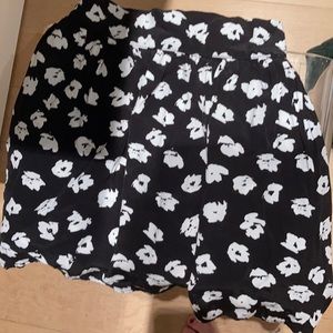 Garage mini skirt with white flowers